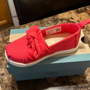 Toms shoes for lithium girls